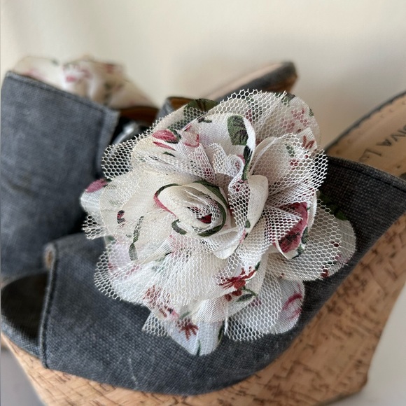 DIVA LOUNGE wedge sandals size 6.5 - Picture 3 of 10